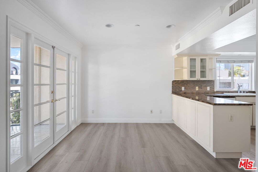 11842 Darlington Ave Unit: 301