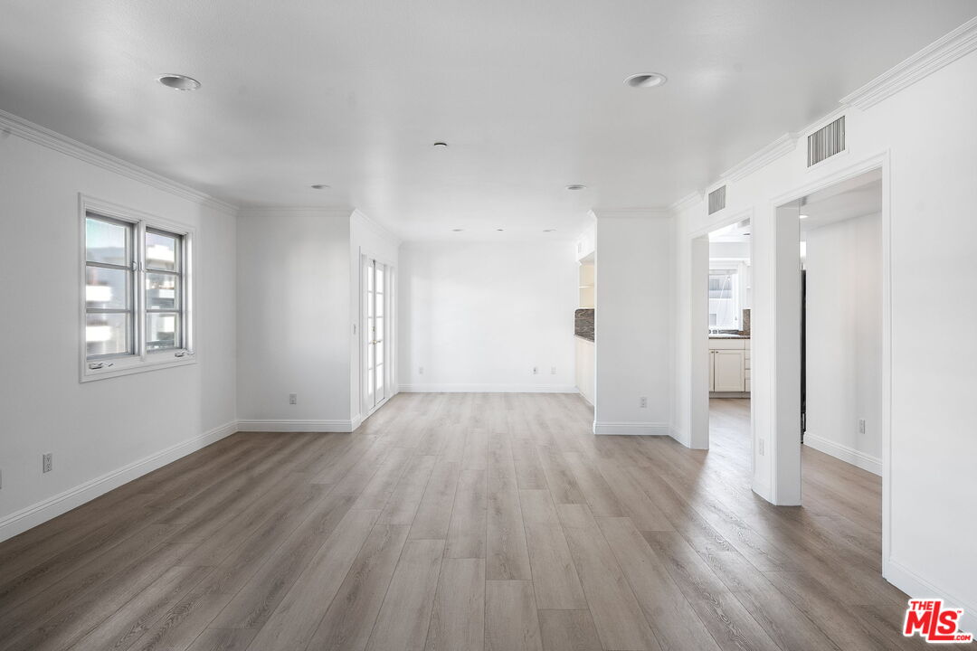 11842 Darlington Ave Unit: 301
