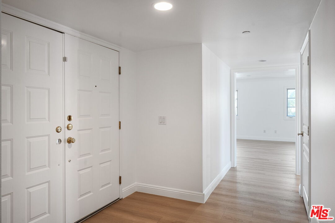 11842 Darlington Ave Unit: 301