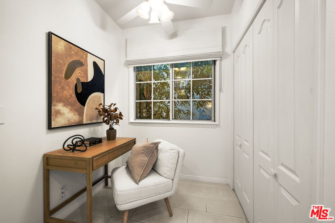 1818 Colby AVE Unit: 203