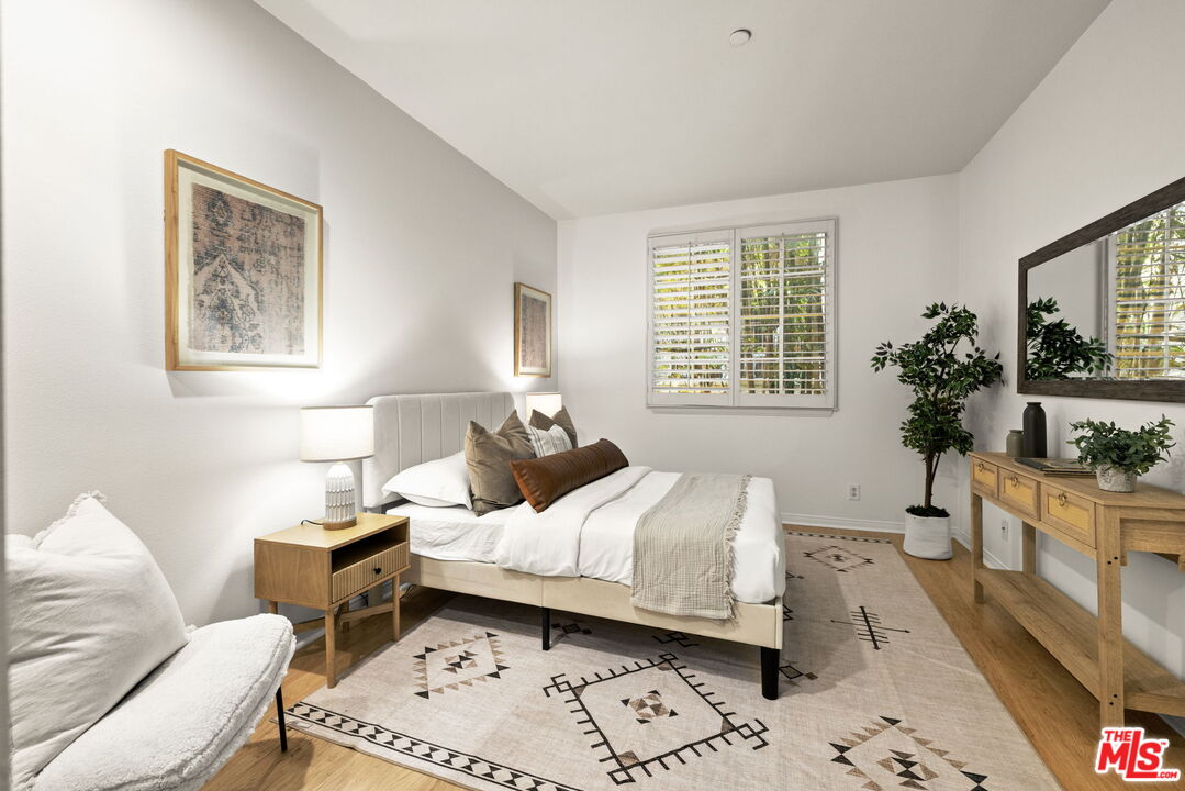 1818 Colby AVE Unit: 203