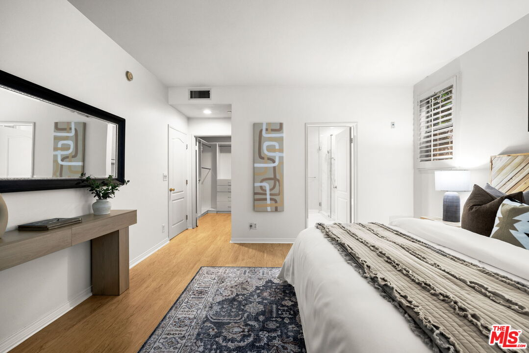 1818 Colby AVE Unit: 203