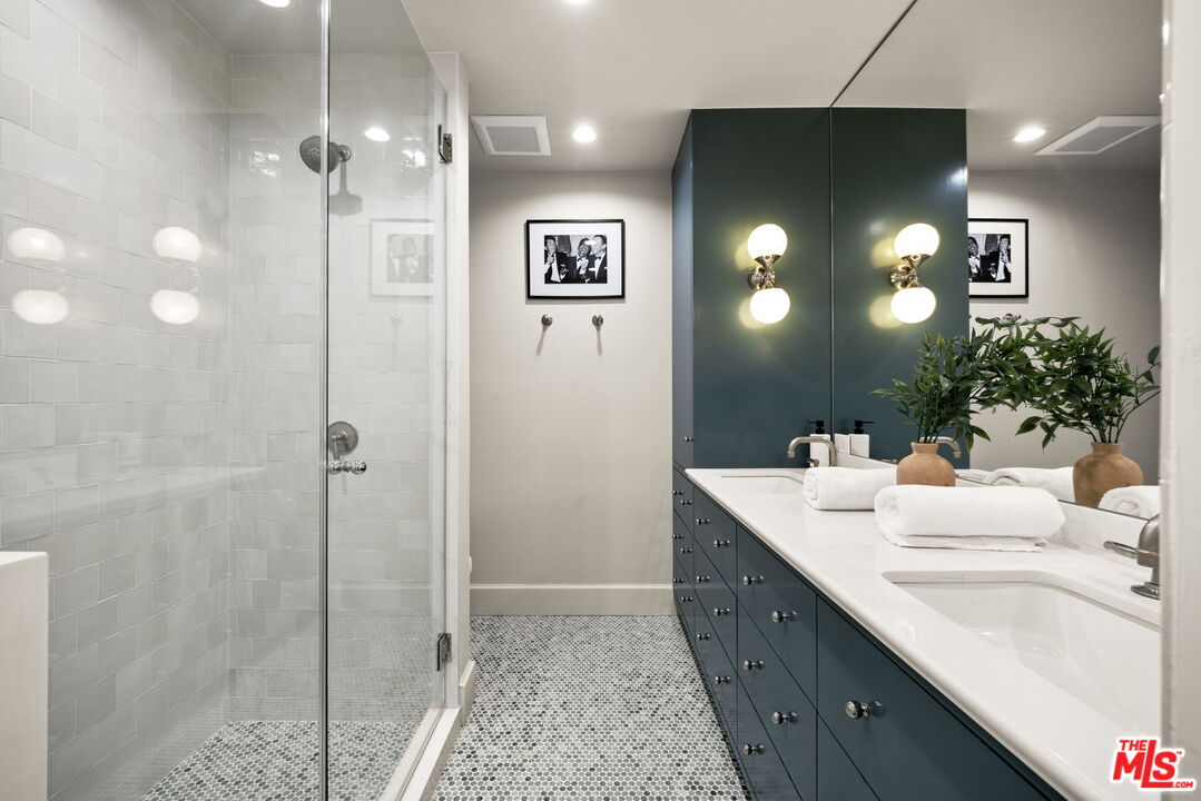 202 San Vicente Blvd Unit: 6