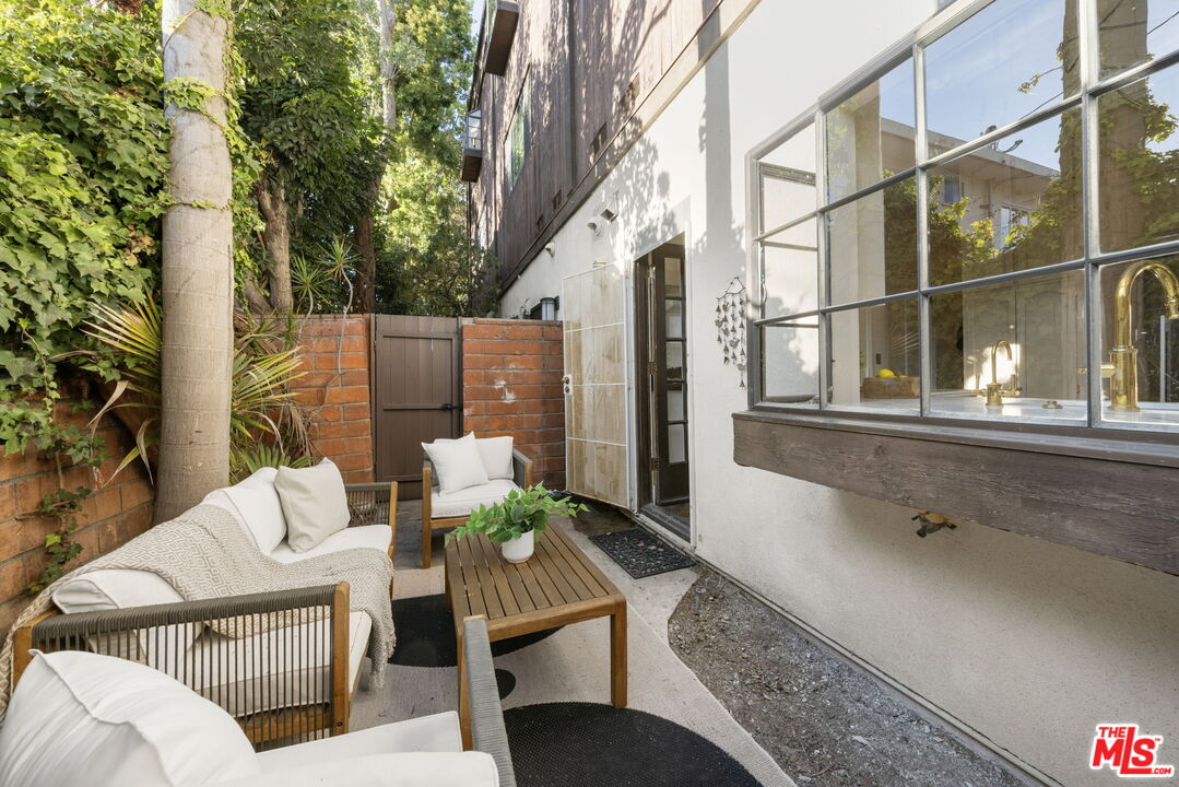 202 San Vicente Blvd Unit: 6