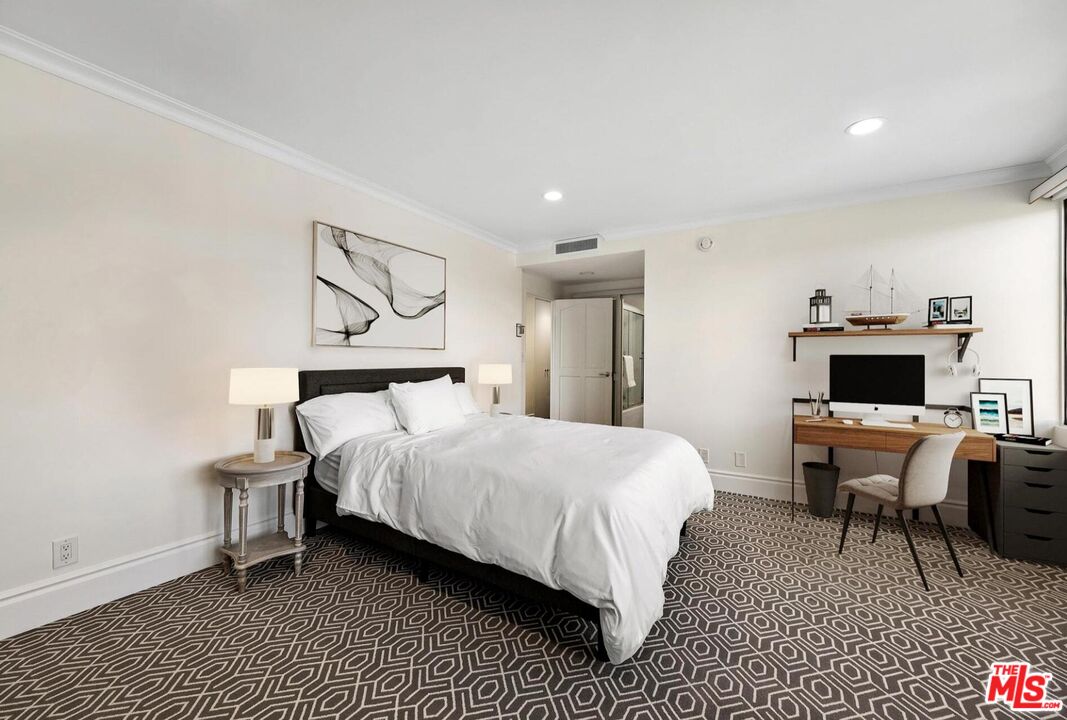 875 Comstock Ave Unit: 18A