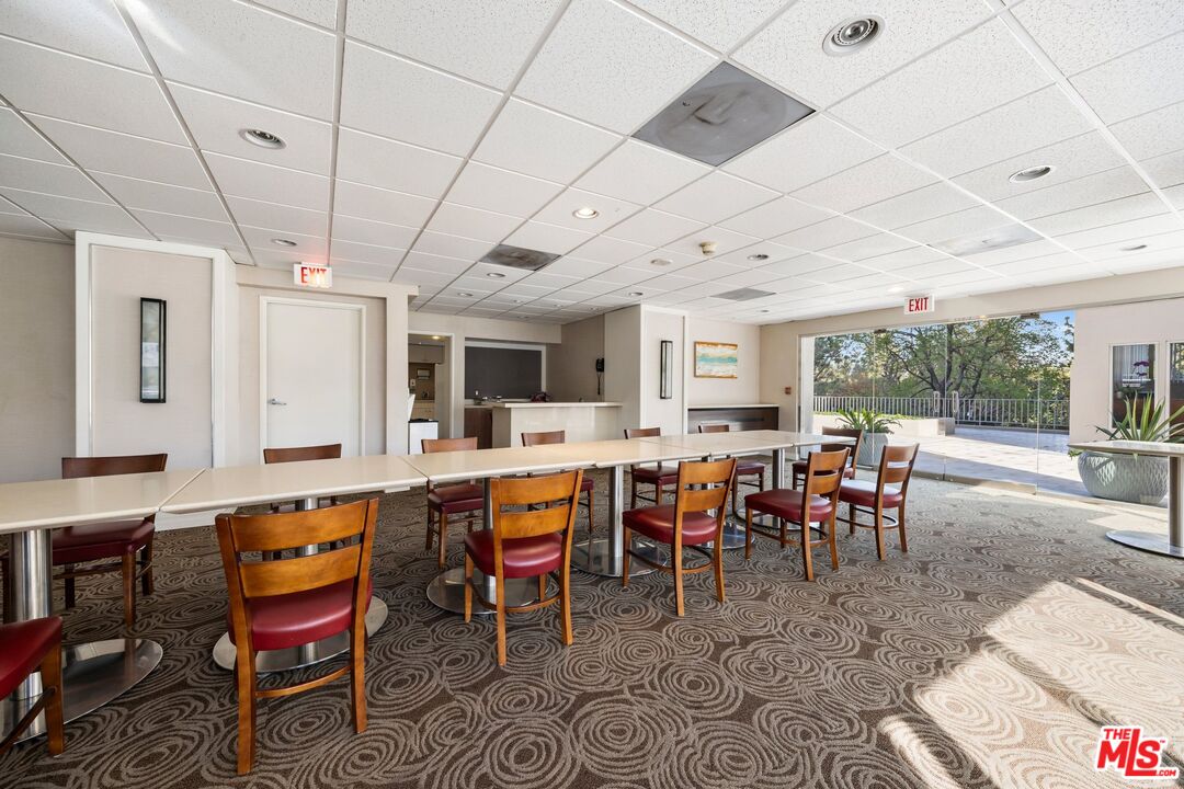 875 Comstock Ave Unit: 18A