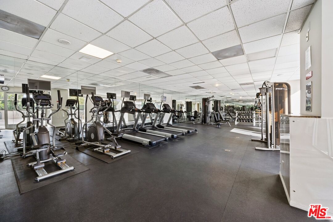 875 Comstock Ave Unit: 18A