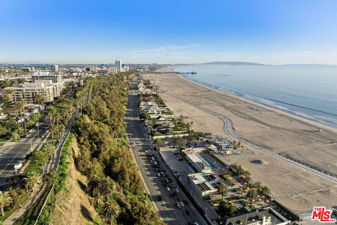 202 San Vicente Blvd Unit: 6