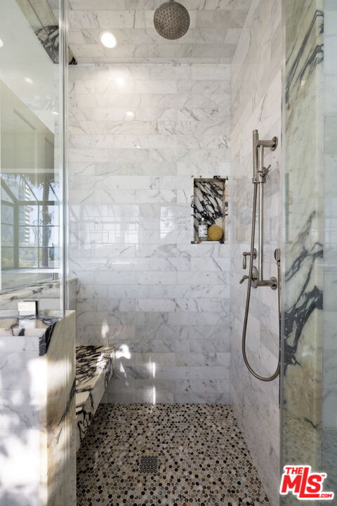 202 San Vicente Blvd Unit: 6