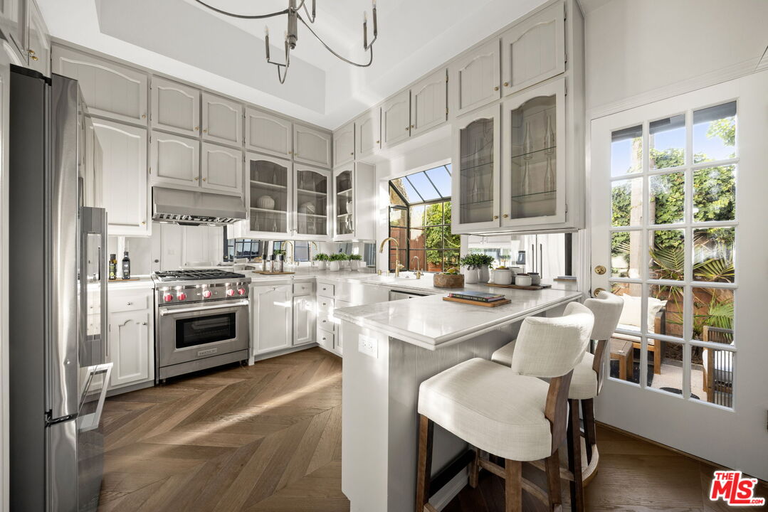 202 San Vicente Blvd Unit: 6