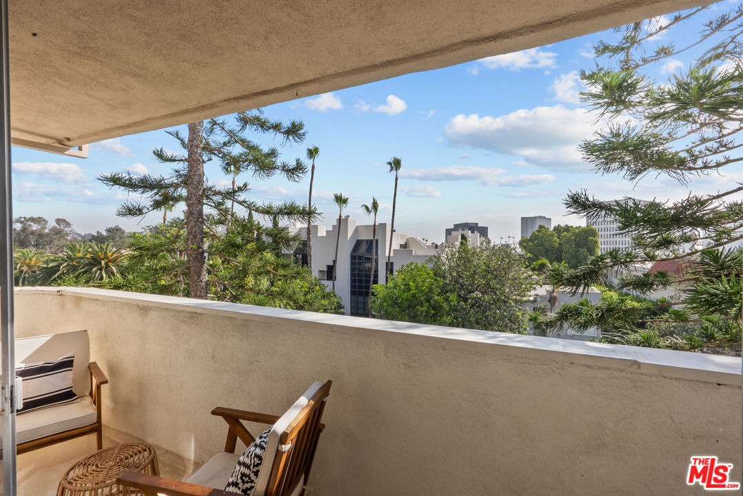 11645 Montana Ave Unit: 335