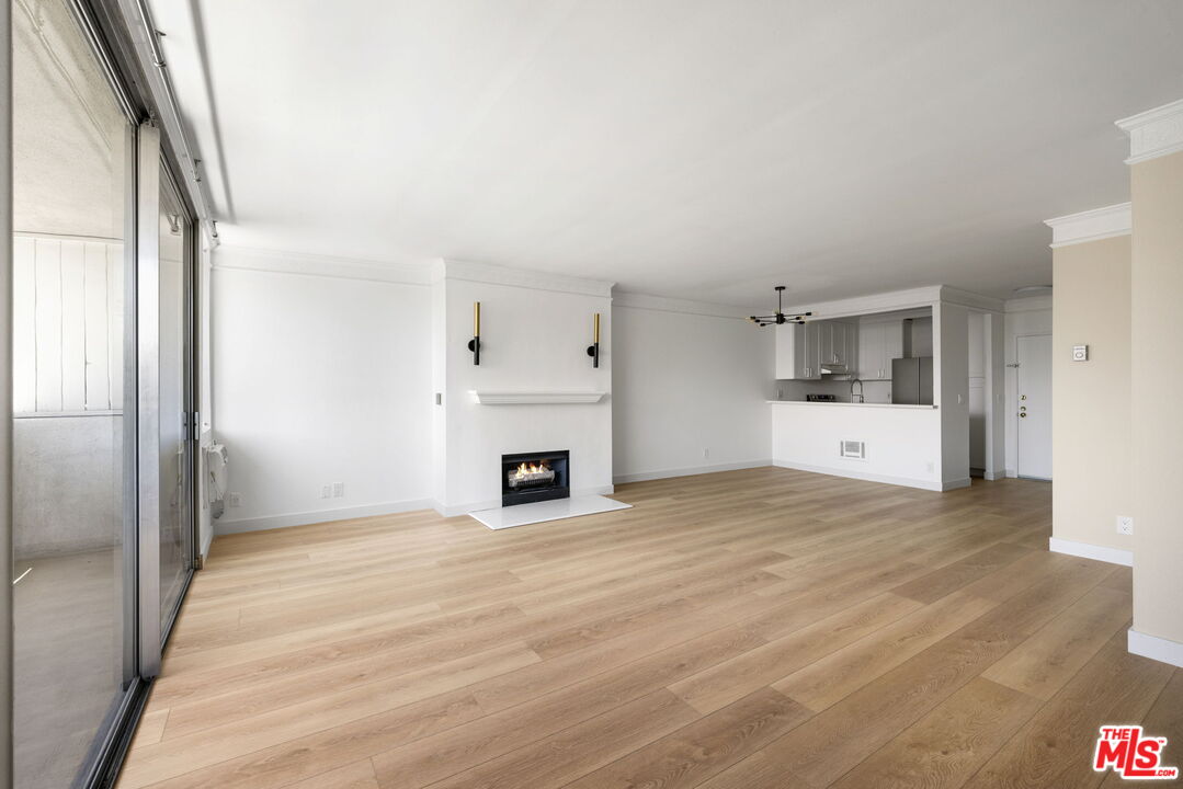 11645 Montana Ave Unit: 335