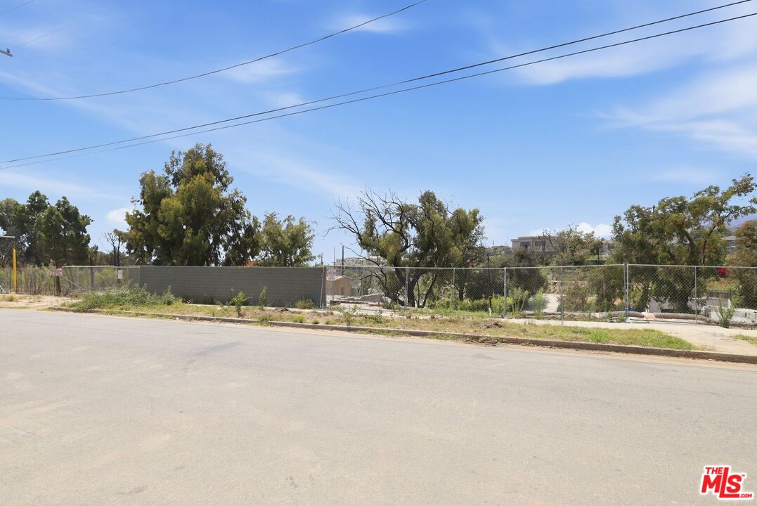 545 N Las Casas Ave