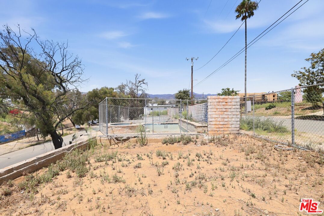 545 N Las Casas Ave