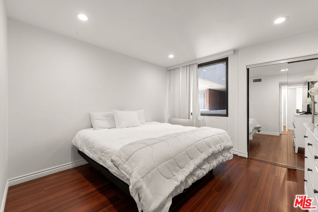 11750 W Sunset Blvd Unit: 301
