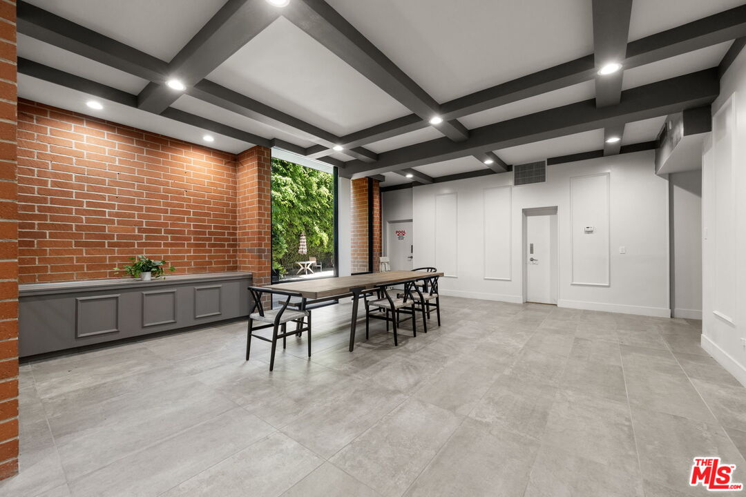 11750 W Sunset Blvd Unit: 301