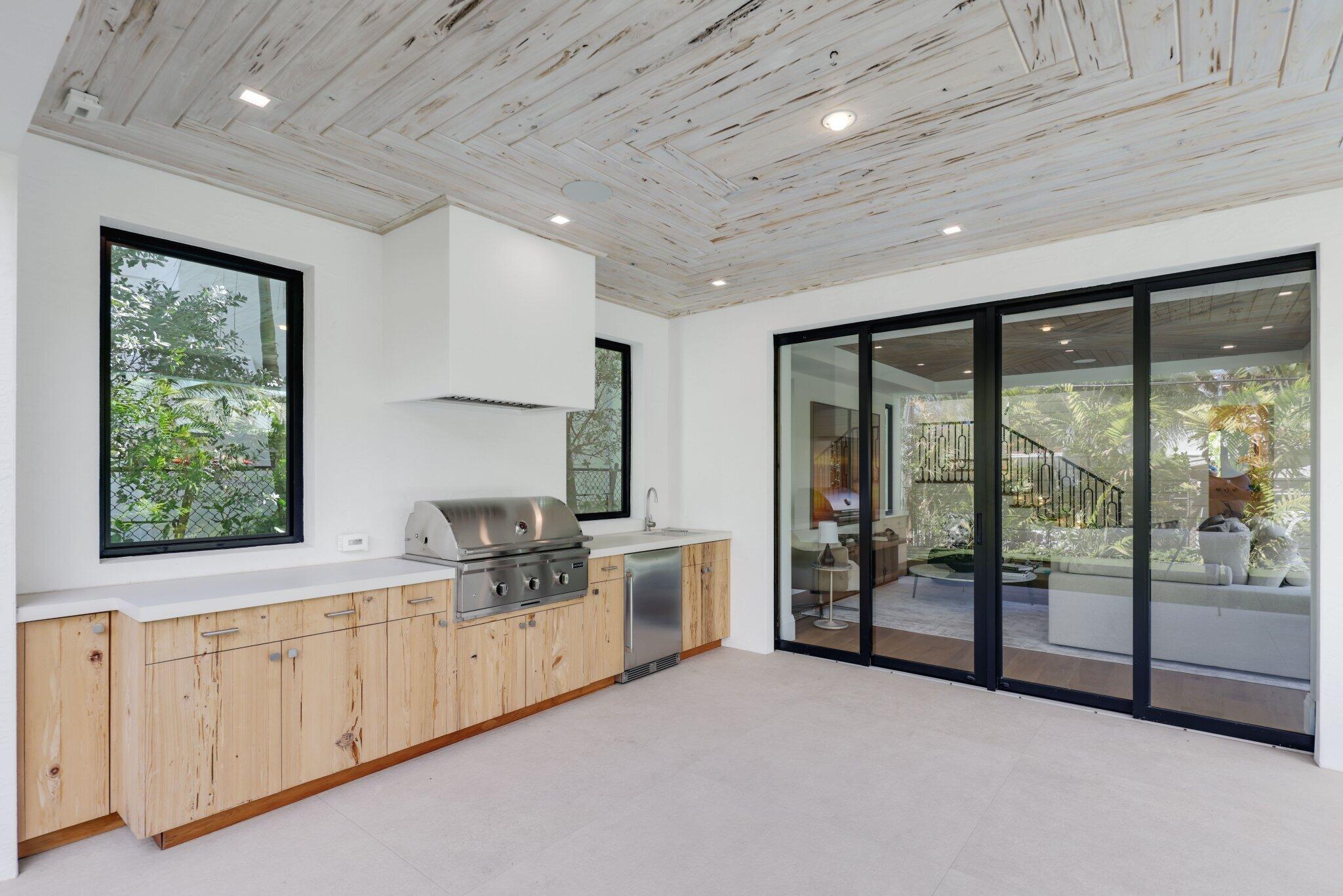 317 Greymon Dr