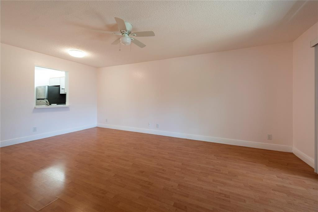 10571 Royal Palm Boulevard 10571