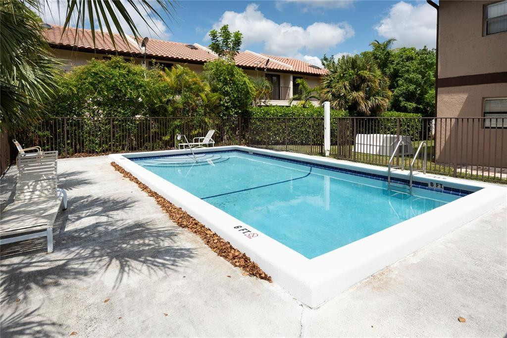 10571 Royal Palm Boulevard 10571