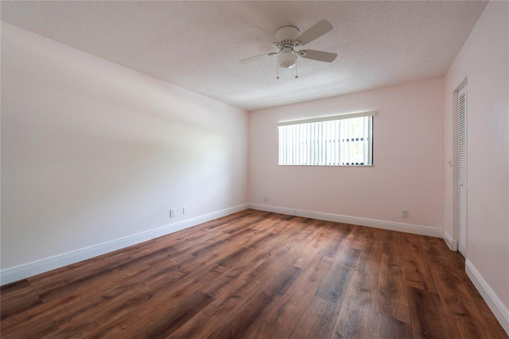 10571 Royal Palm Boulevard 10571