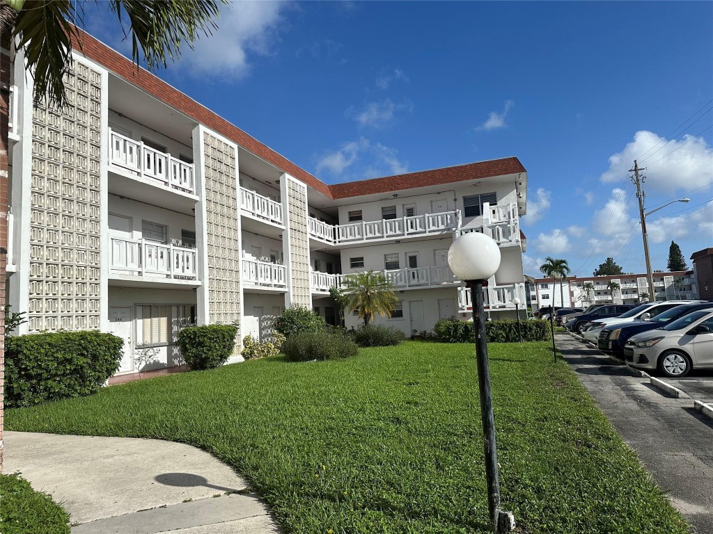 1310 NW 43rd Ave 309