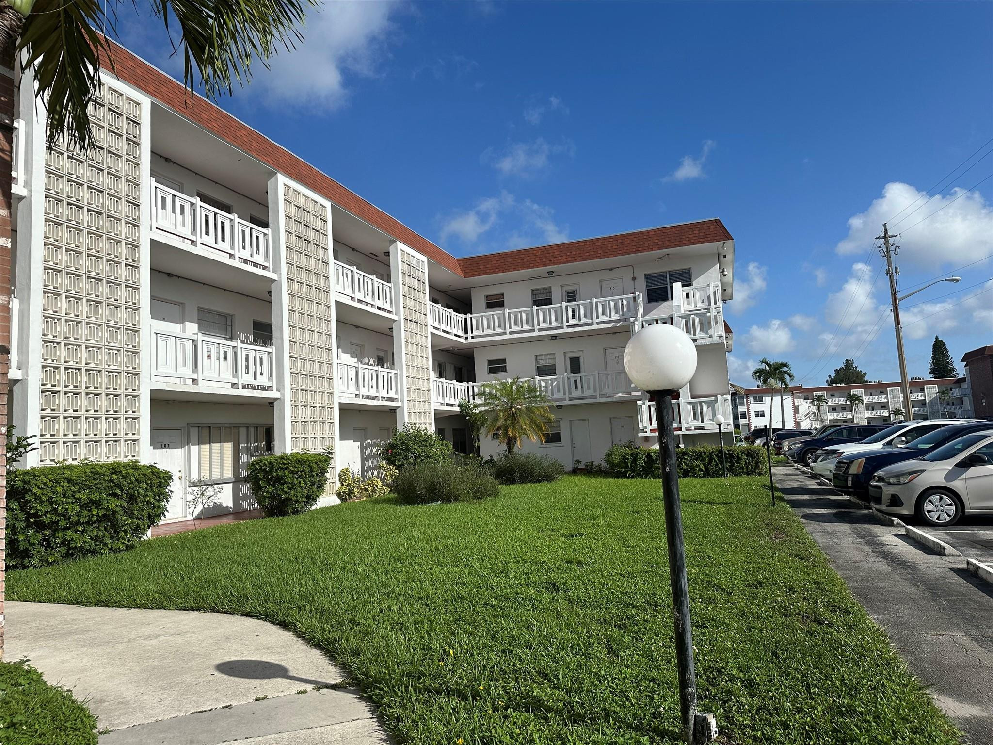 1310 NW 43rd Ave 309