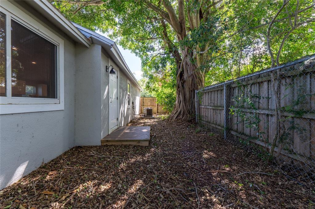 3109 SE Amherst Street