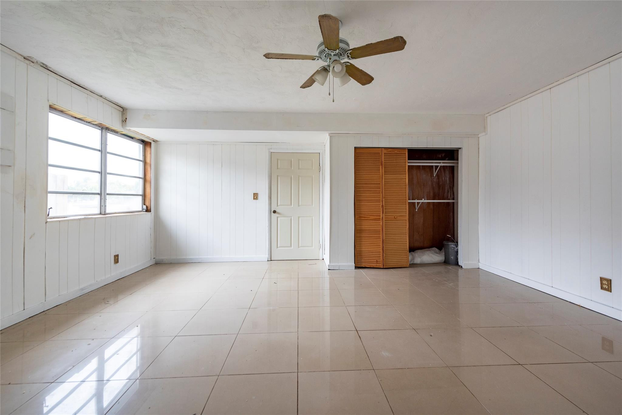 6425 Royal Palm Blvd