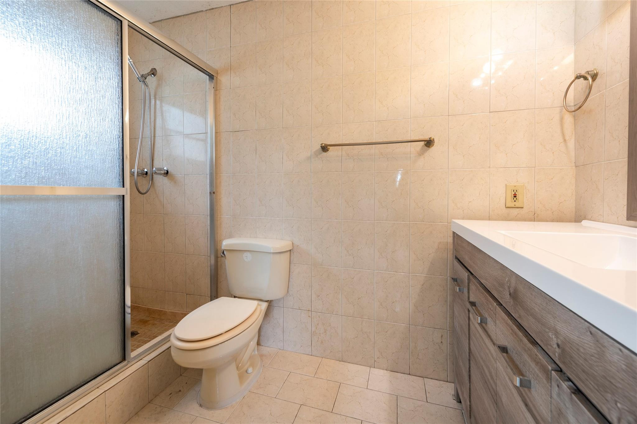 6425 Royal Palm Blvd