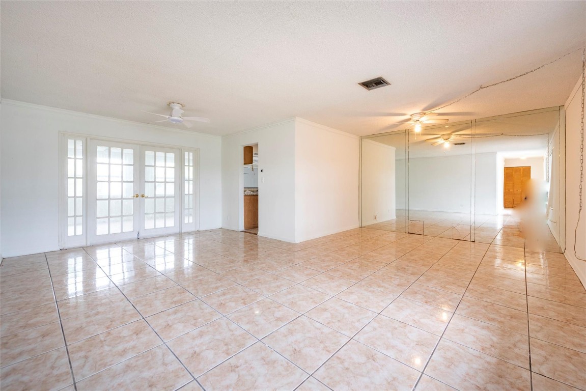 6425 Royal Palm Blvd