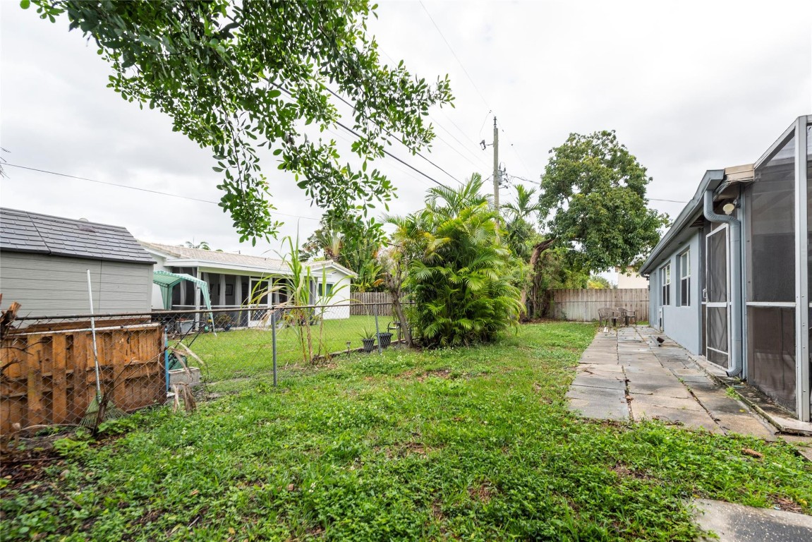 6425 Royal Palm Blvd