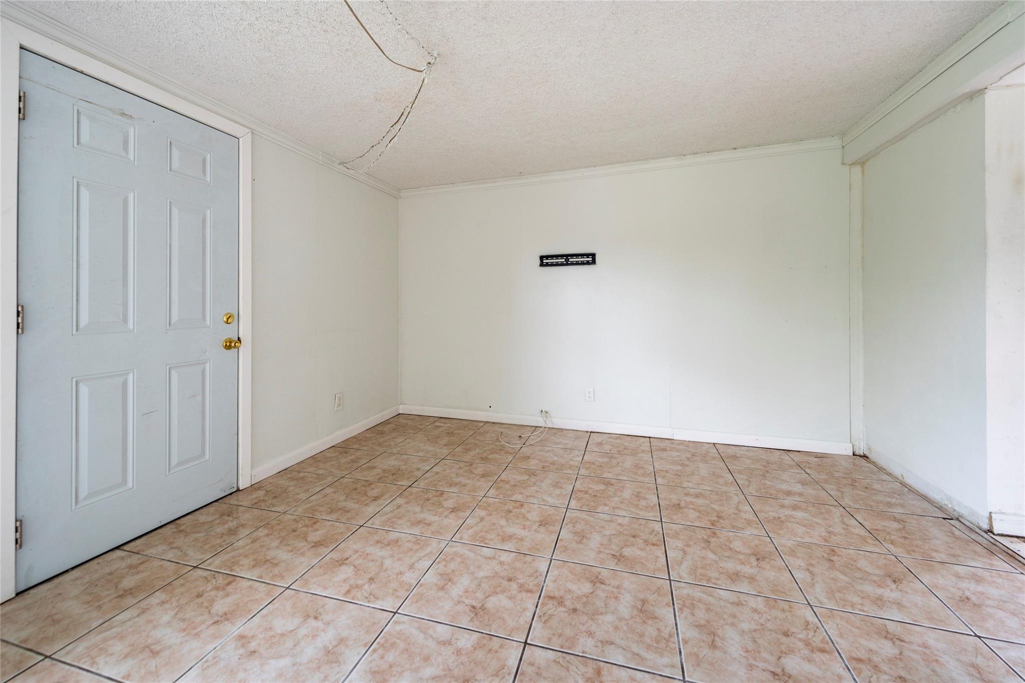 6425 Royal Palm Blvd