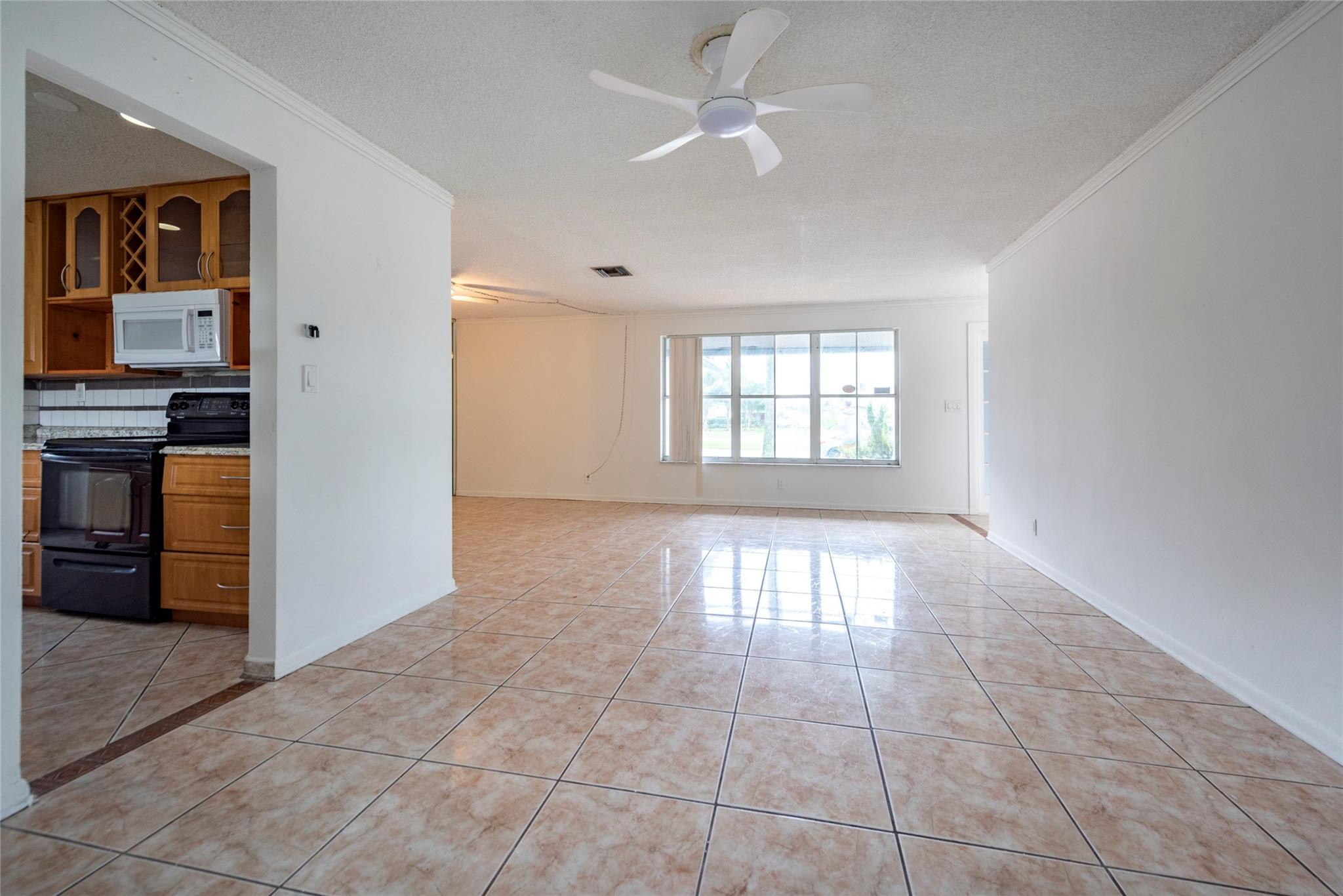 6425 Royal Palm Blvd