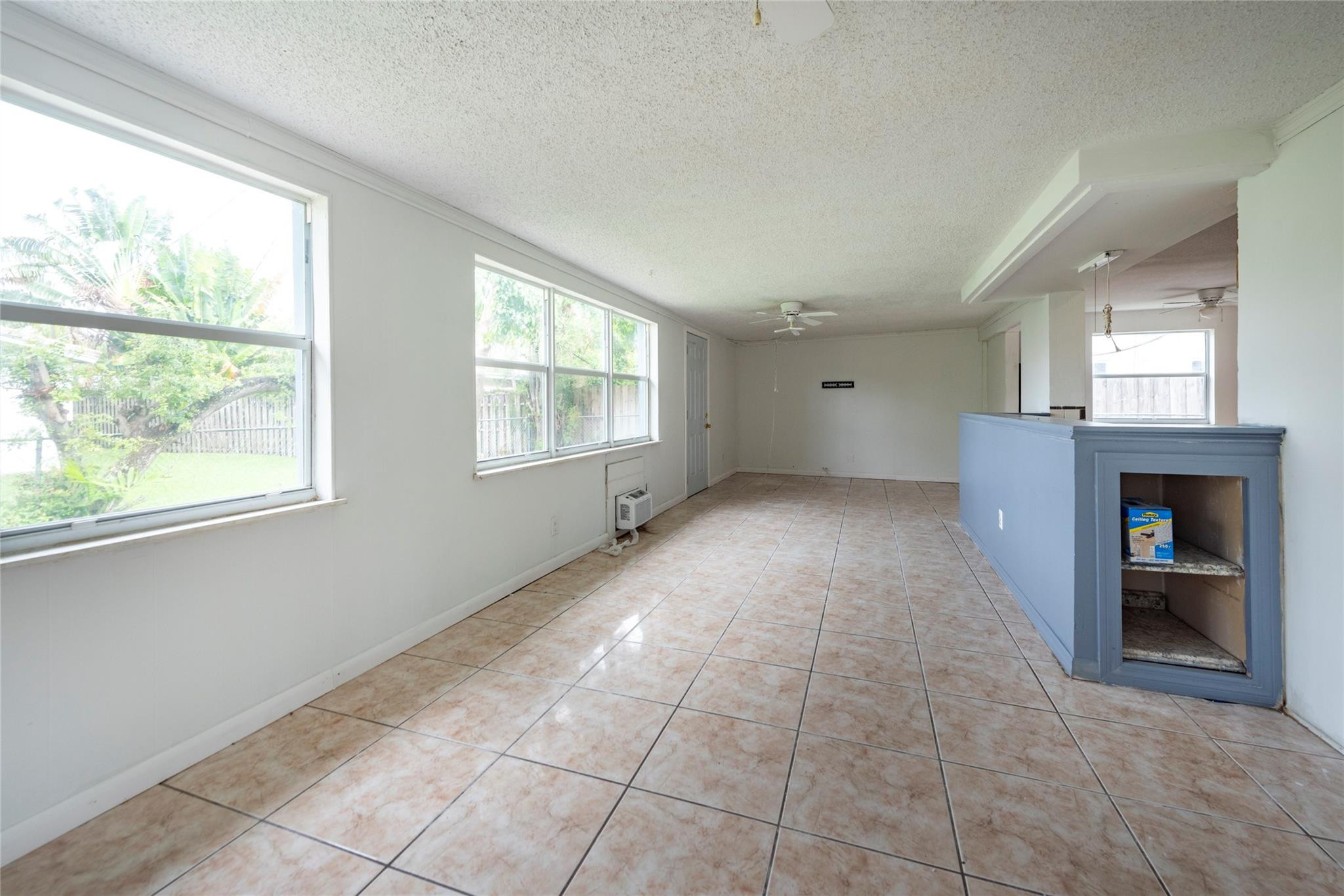 6425 Royal Palm Blvd