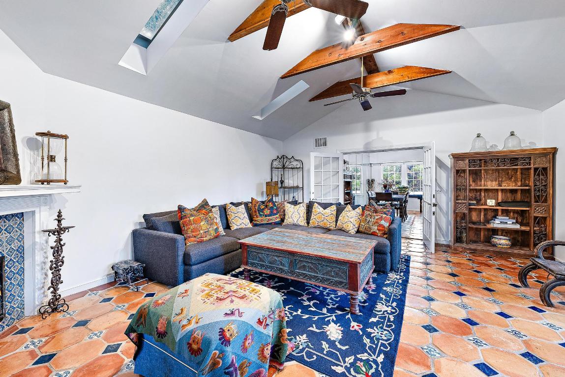 3609 Washington Road