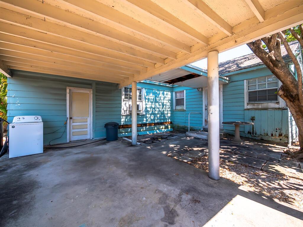 335 Greymon Drive