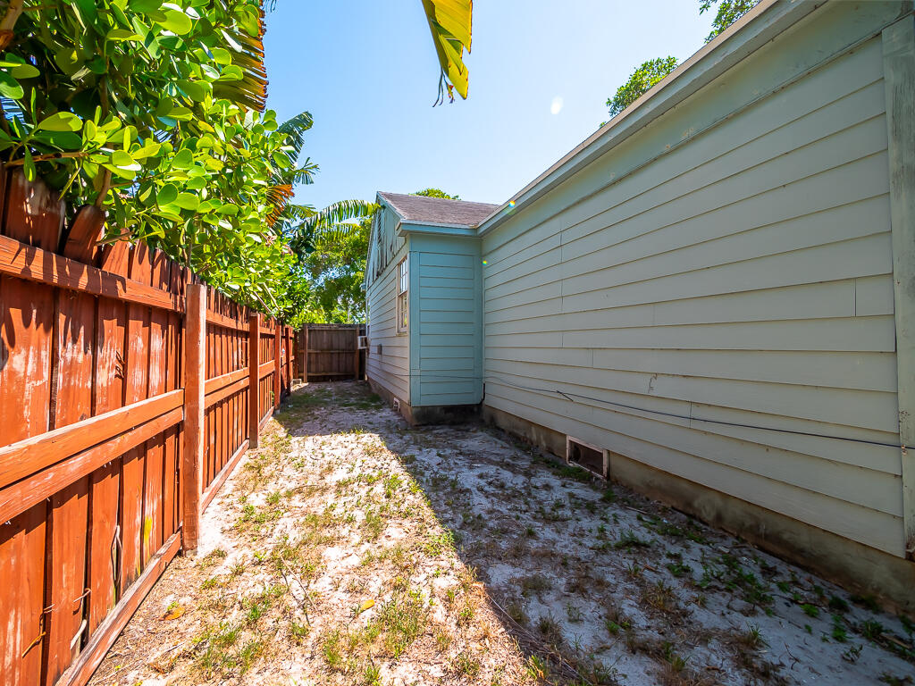 335 Greymon Drive