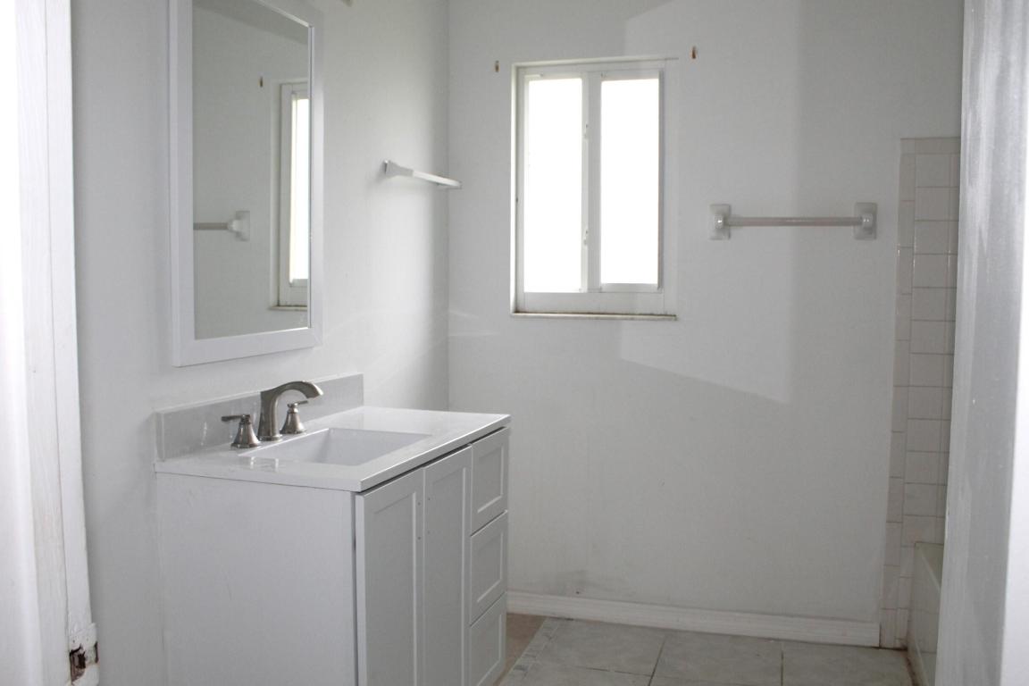 602 SE Prineville Street