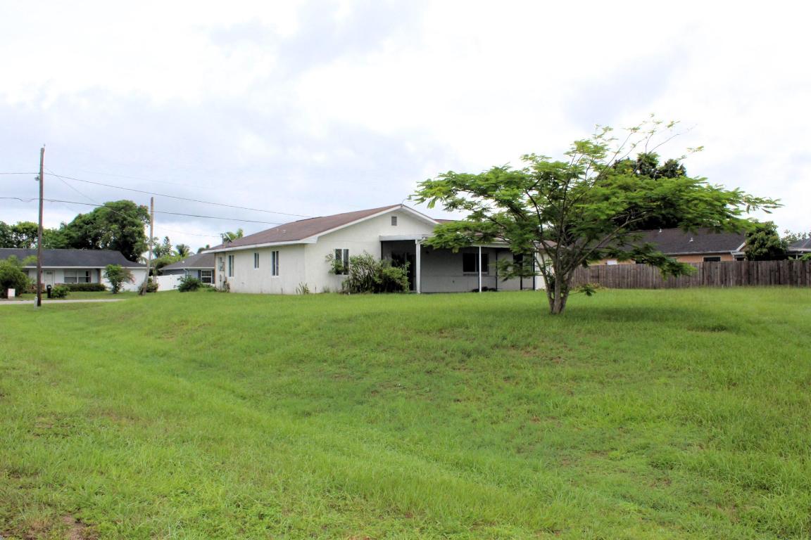 602 SE Prineville Street