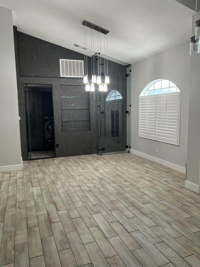 886 SW Curtis Street