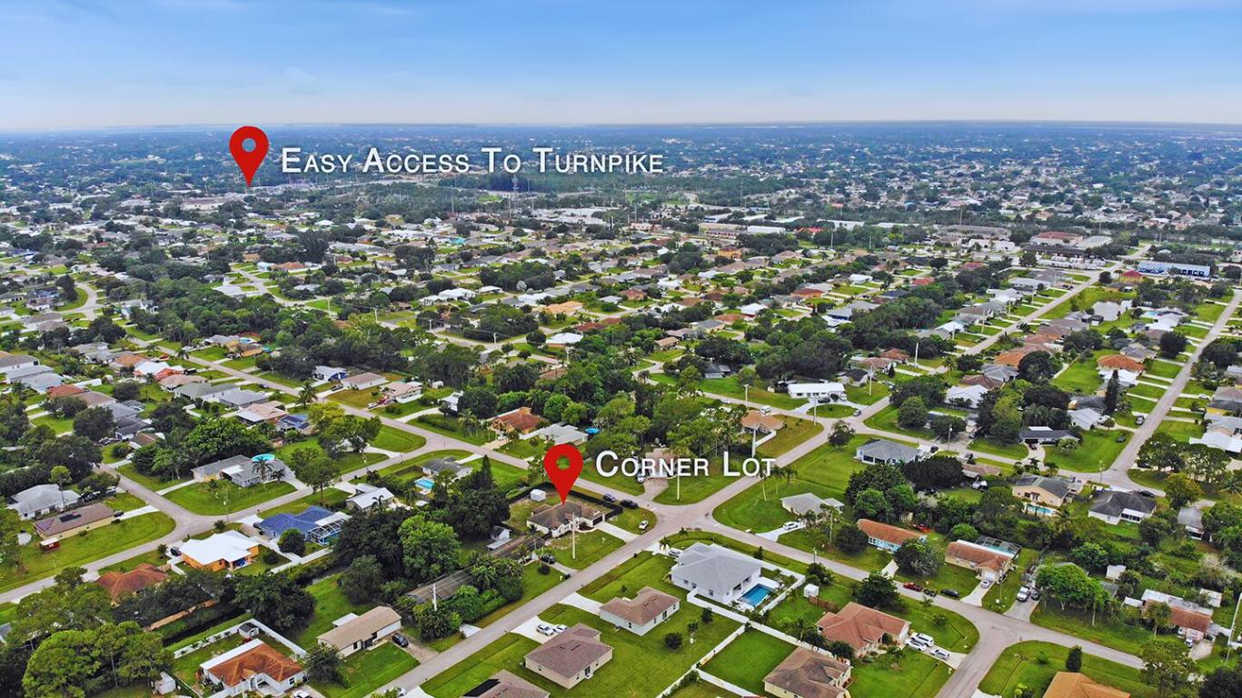 270 SW Voltair Terrace