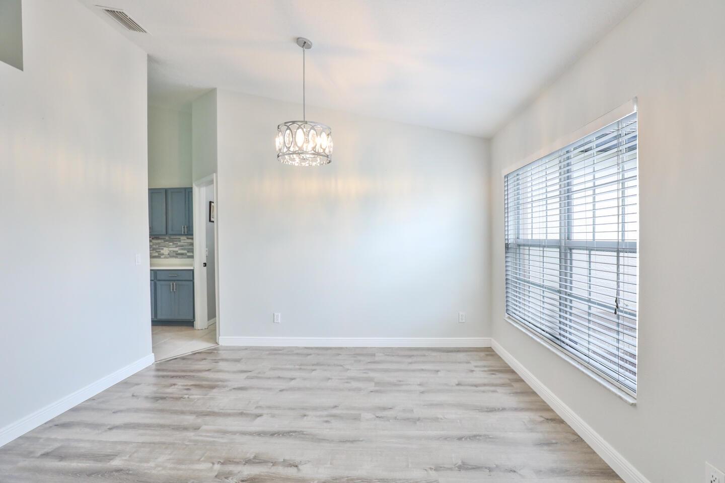 270 SW Voltair Terrace