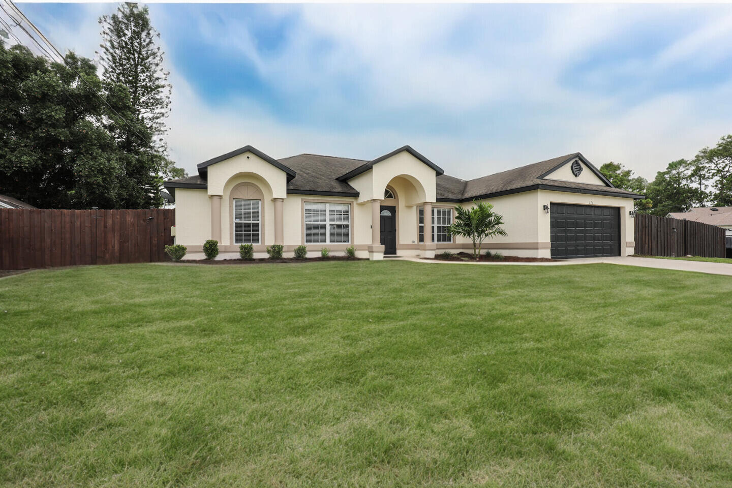 270 SW Voltair Terrace