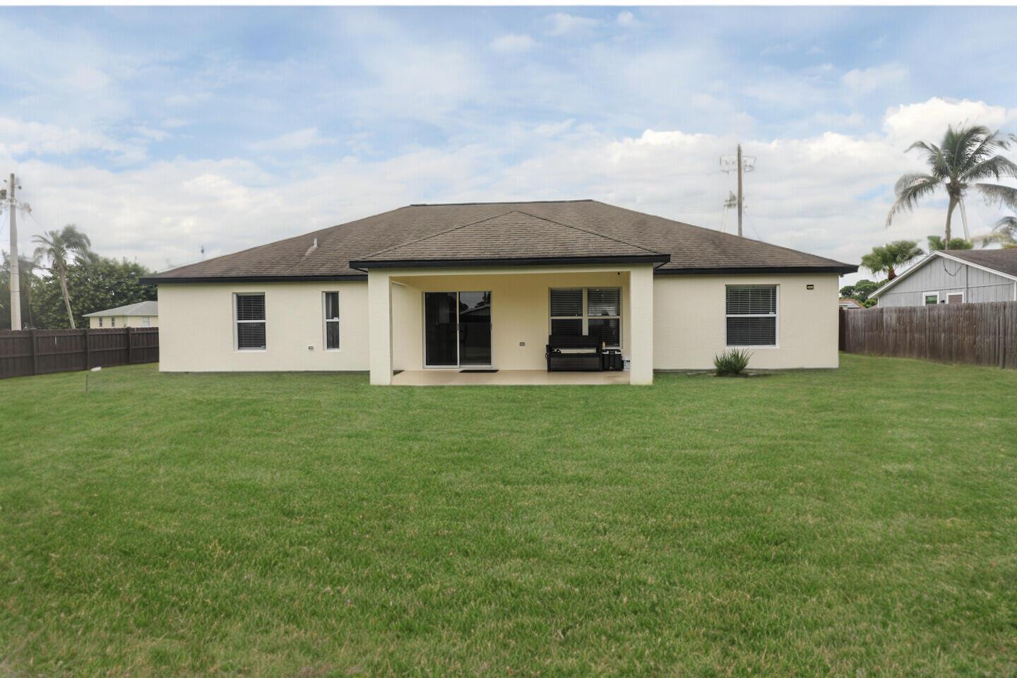 270 SW Voltair Terrace