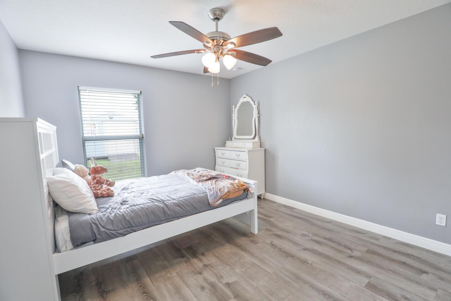 270 SW Voltair Terrace