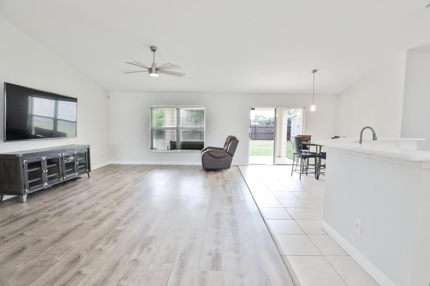 270 SW Voltair Terrace