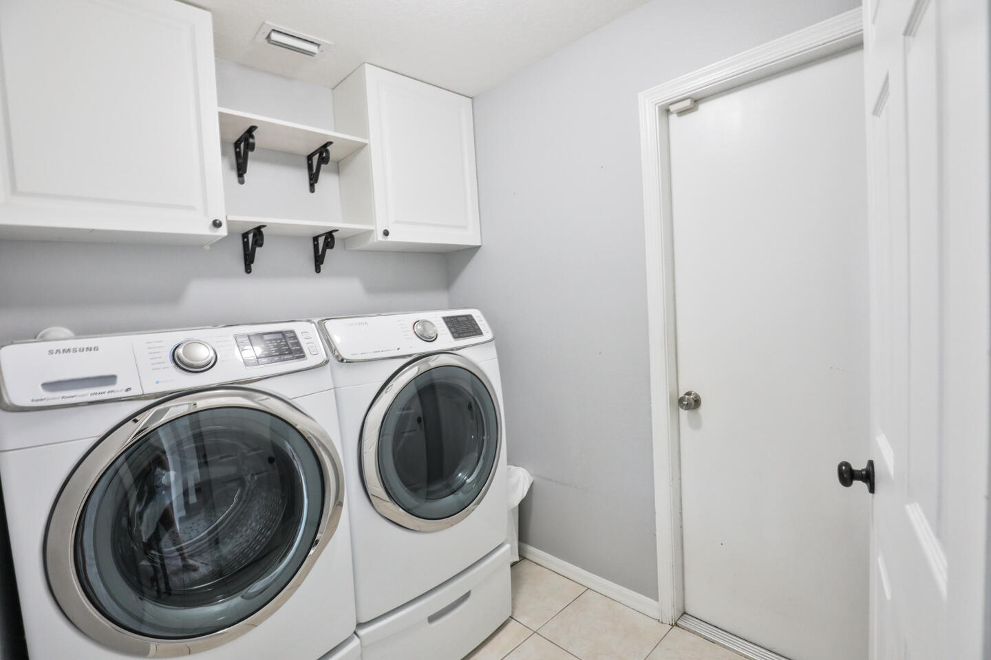 270 SW Voltair Terrace