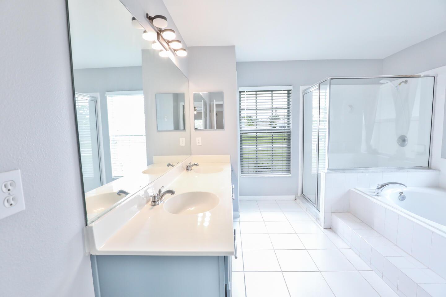 270 SW Voltair Terrace