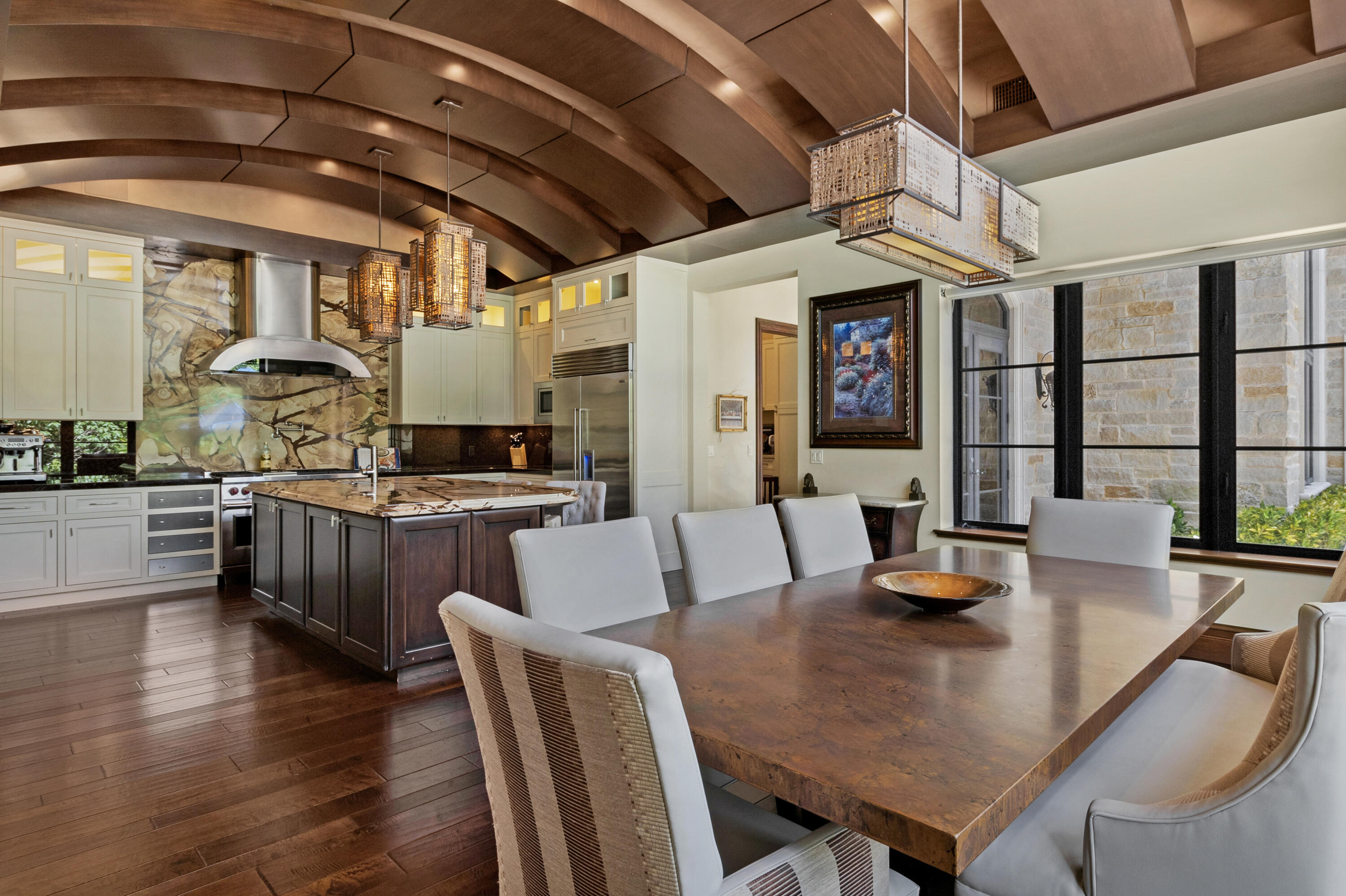 10213 Vestal Court