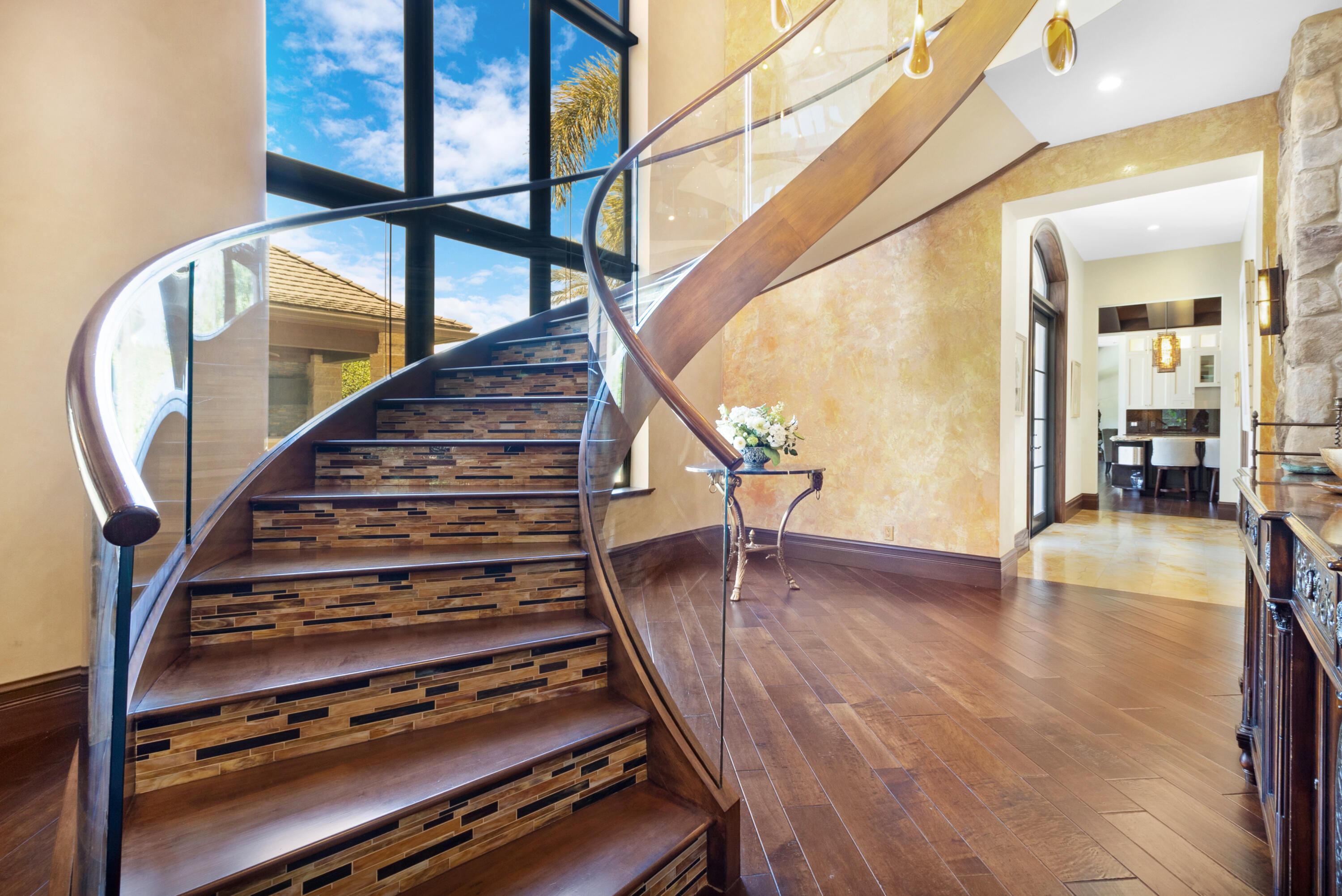 10213 Vestal Court